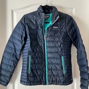 Patagonia Dark Blue Jacket with Light Blue Details